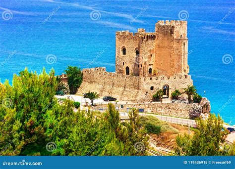 castle of roseto capo spulico